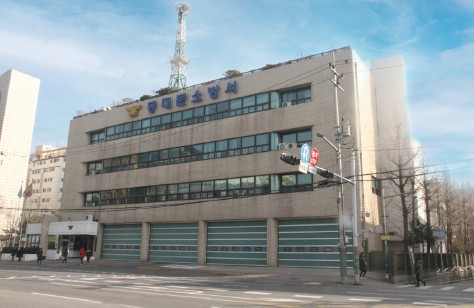 동대문구 공사장 벽 붕괴…50대 남성 심정지로 병원행