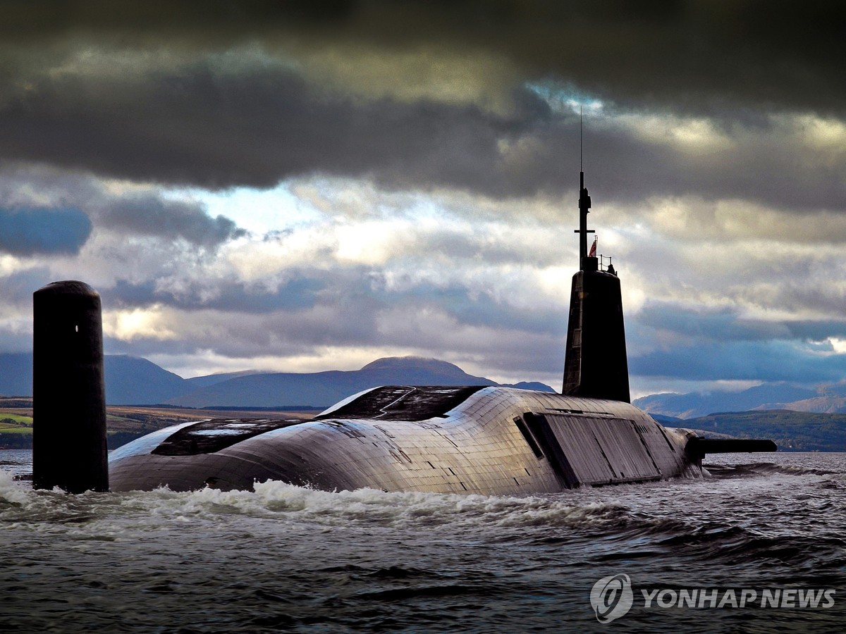 트럼프 압박속 영국서 핵 완전자립론…"SLBM도 자력 개발해야"