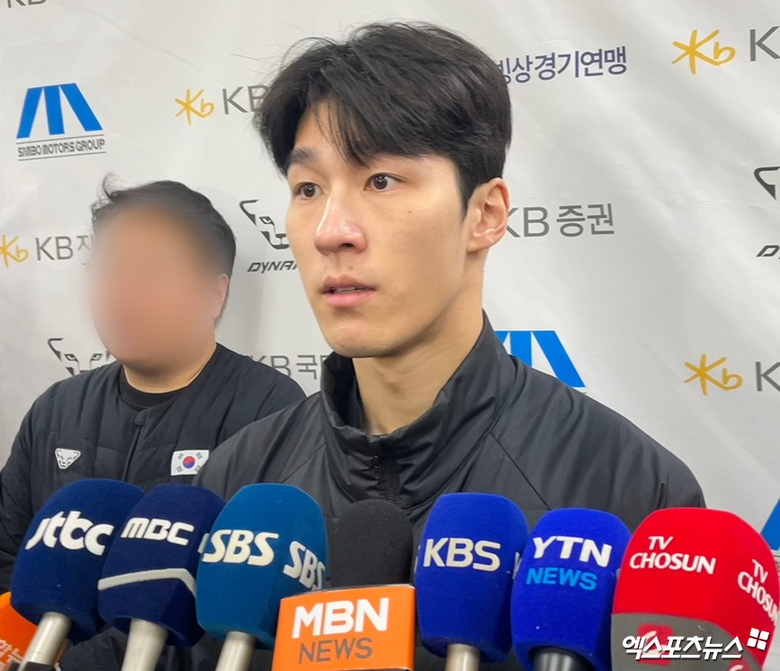 황대헌, 쇼트트랙 남자 1500m 은메달…올림픽 3대회 연속 메달 쾌거