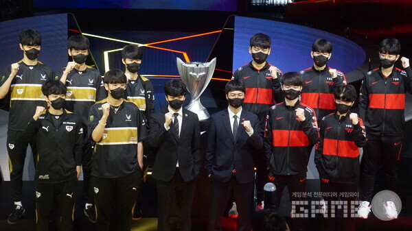 [LCK 결승 미디어데이] 다시 맞붙는 '젠지'와 'T1'...각 라이너의 평가에 주목