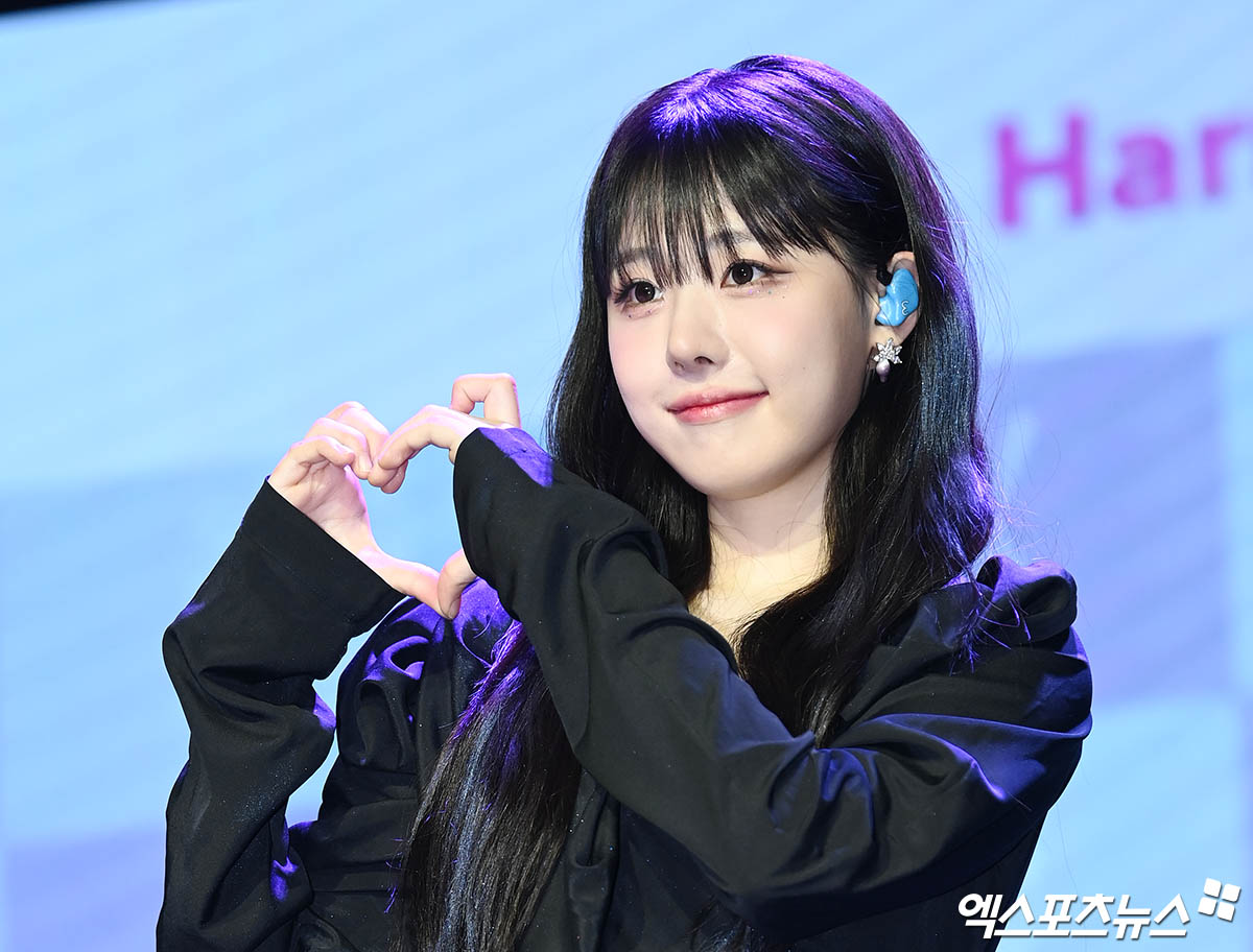 냥뇽녕냥, 실물이 더 예쁜 'QWER 히나'[엑's HD화보] - 나무뉴스